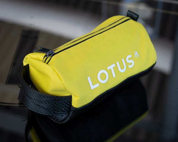 Lotus Carbon Sports Washbag